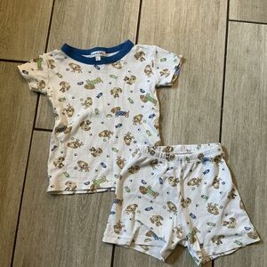 Magnolia Baby Shorts Pajama Set Dog Puppy Print Size 2